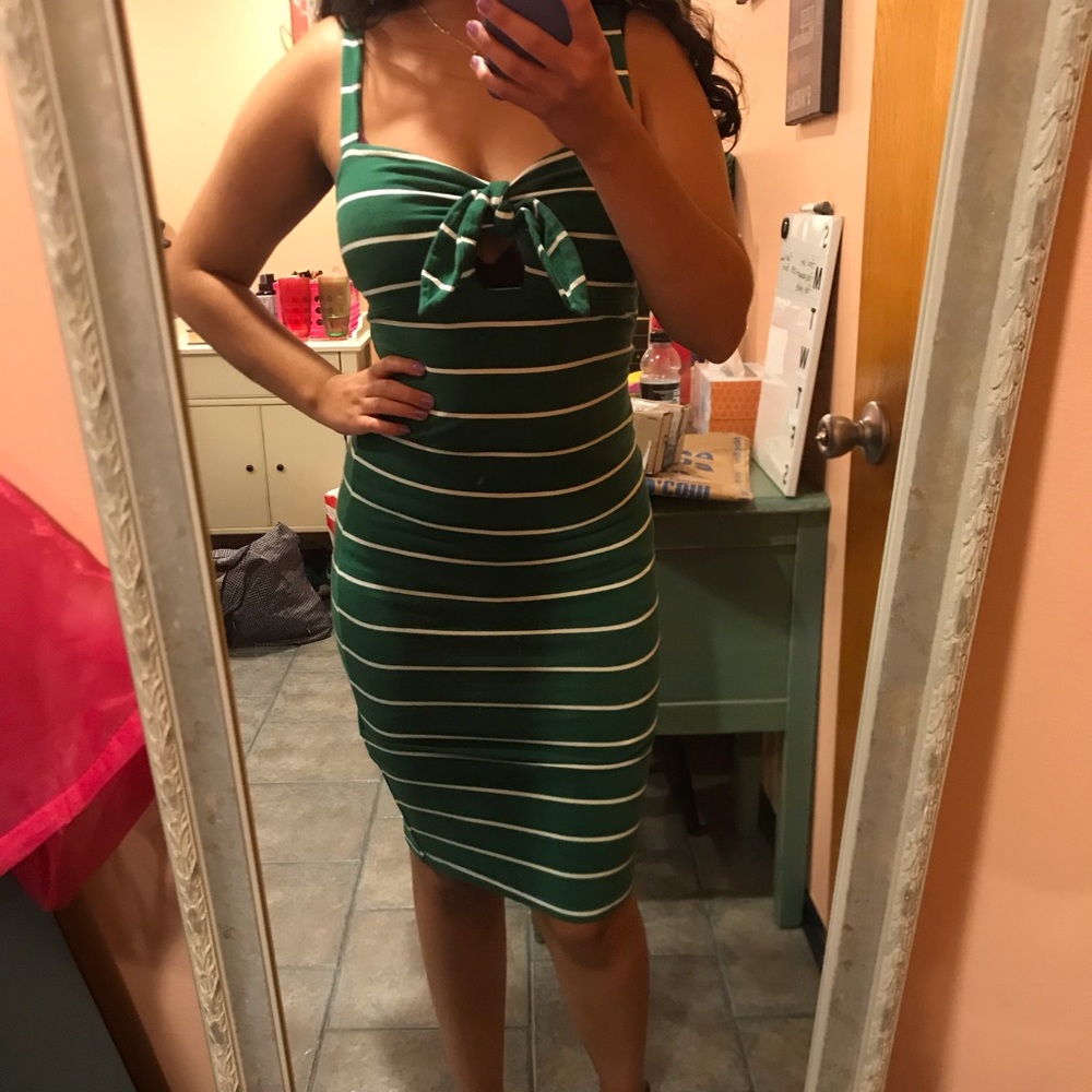 F21 green bodycon dress